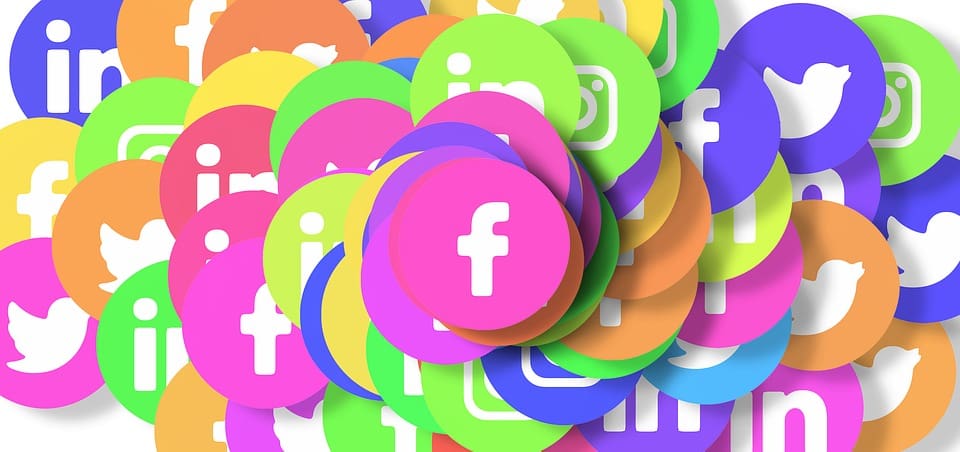 Résaux Sociaux